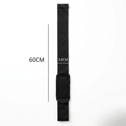 Imagem com as medidas do strap academia, mostrando 60 cm de comprimento e 3,8 cm de largura.